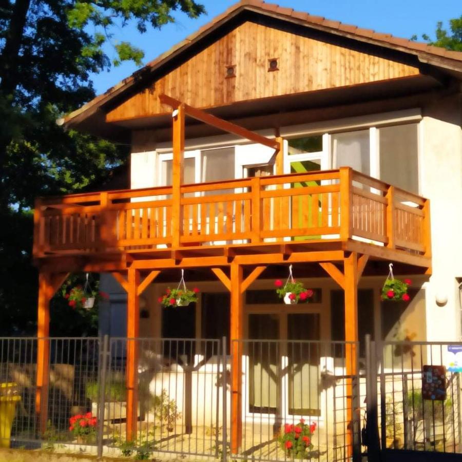Hotel Toelgyfa Vendeghaz à Balatonszepezd Extérieur photo
