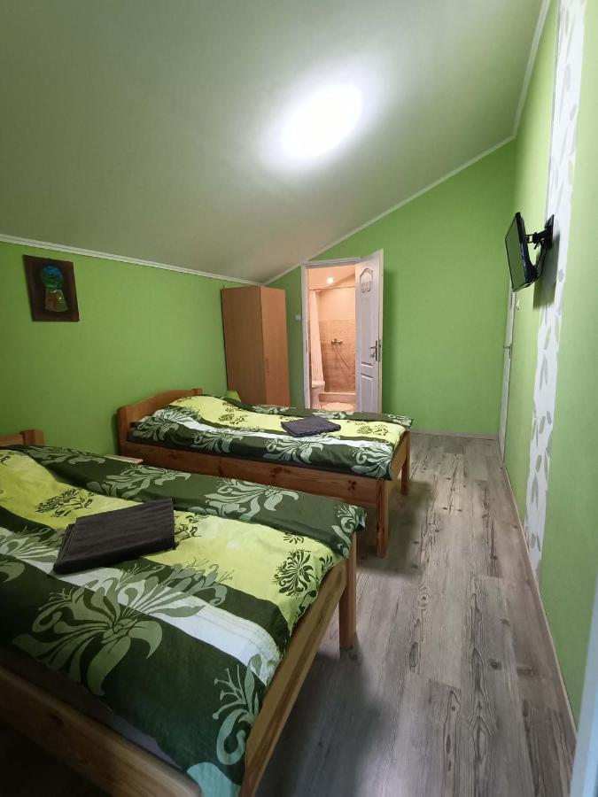 Hotel Toelgyfa Vendeghaz à Balatonszepezd Extérieur photo